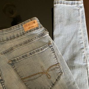 Denizen from Levi’s Light Blue Skinny Jeans